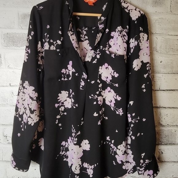 Joe Fresh Sheer Black Floral Half Button Women's Blouse - Picture 5 of 5